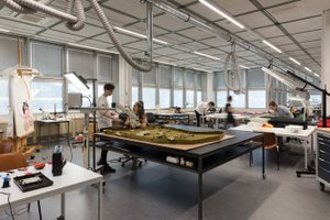 Information, Beratung und Einblick zu Studienprogramm, Bewerbung und  Zulassungsprüfung für das Diplomstudium Konservierung und Restaurierung.  Q&amp;A auf Deutsch.


 Zoom-Link:
 
  https://akbild-ac-at.zoom.us/j/3993811940
 
 
 Meeting-ID: 399 381 1940